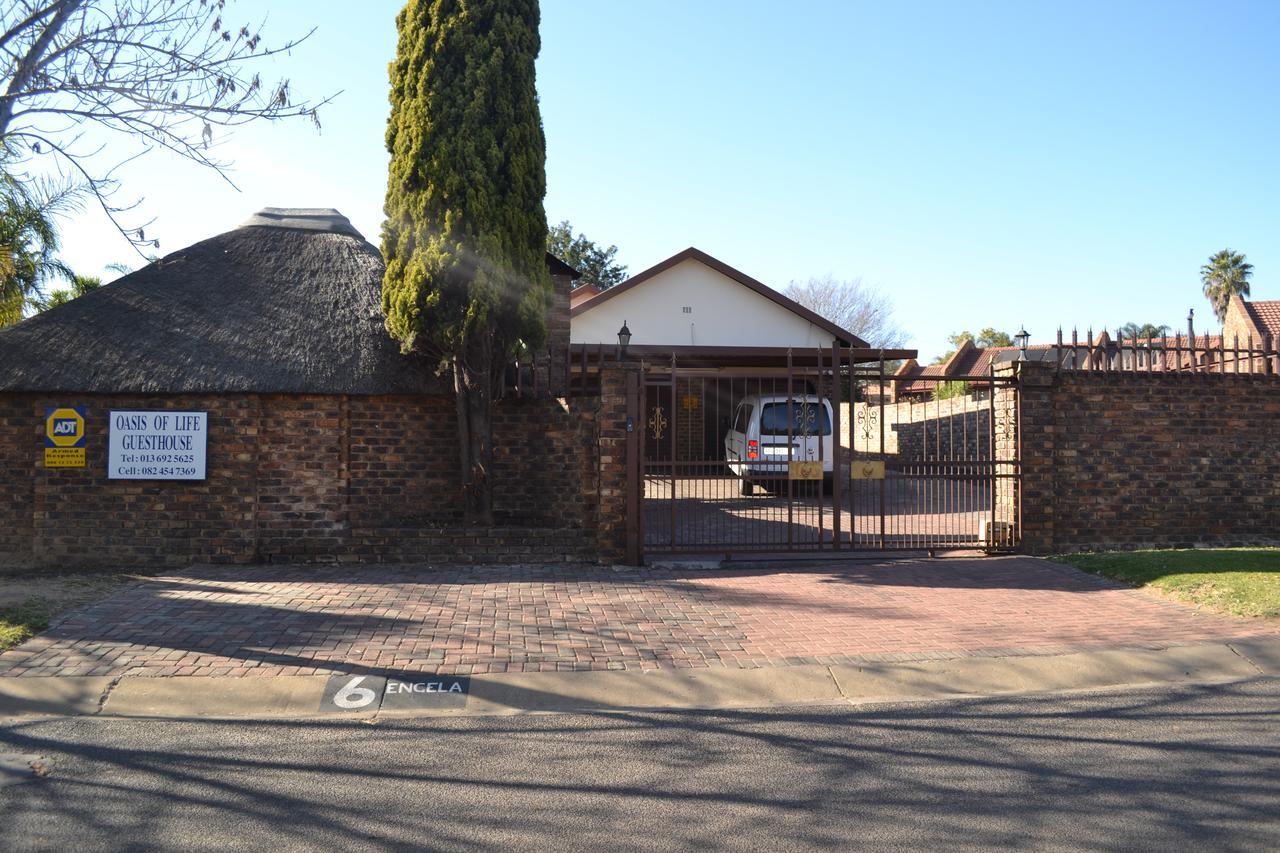Oasis Of Life Guest House Witbank Exterior foto